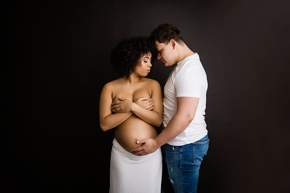 nude maternity session