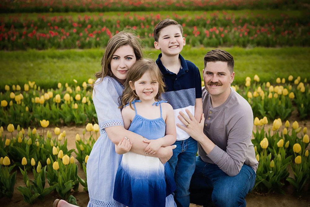 Family posing at their spring mini photoshoot